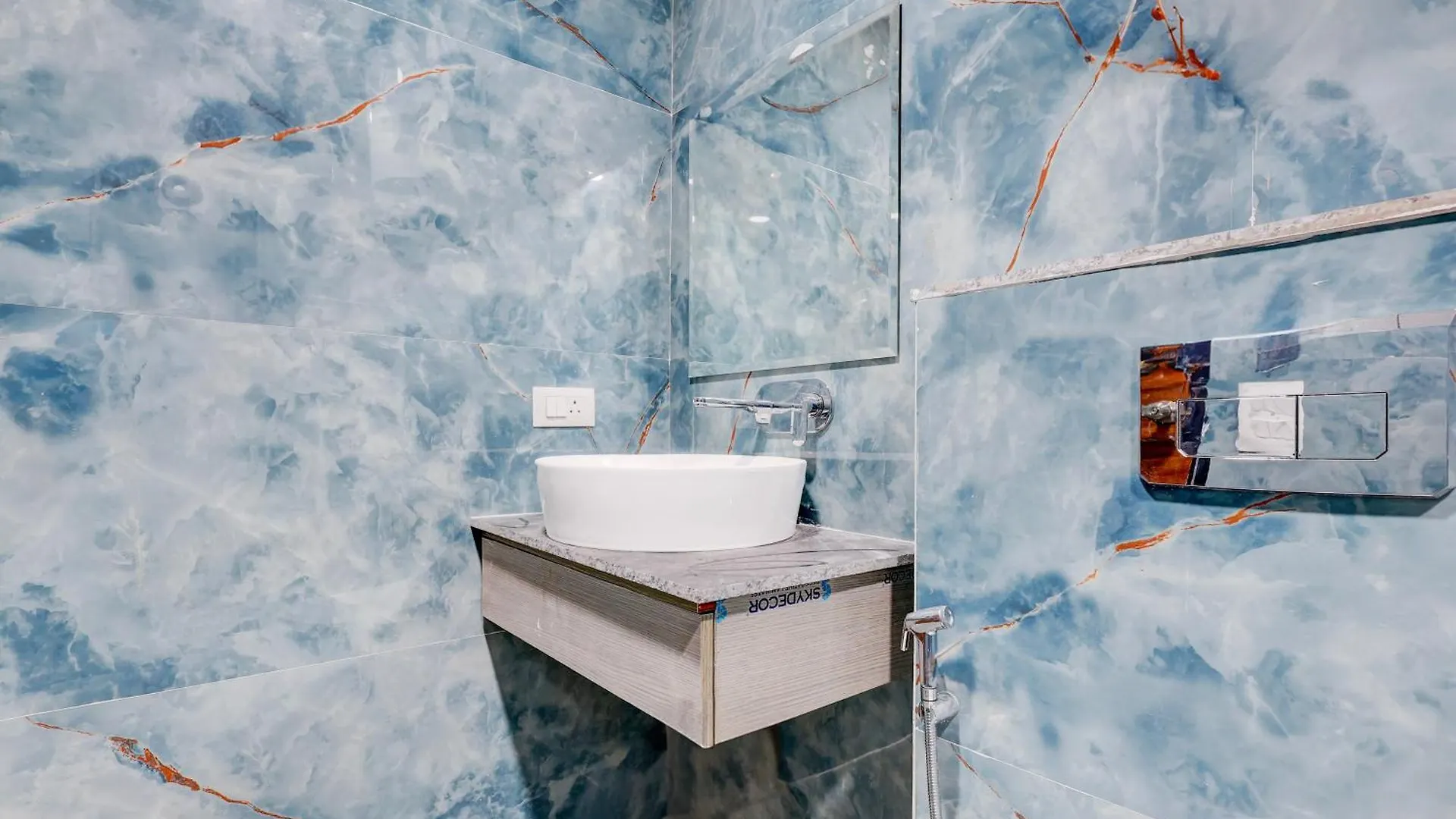 Madstays Hotel Cloudbay Sector - 29